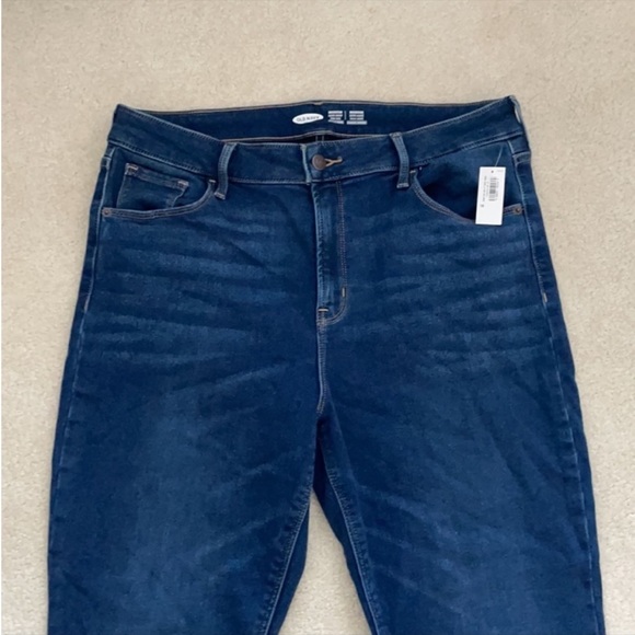 Old Navy | Built-In Warm | Rockstar | Super Skinny |Jeans - Picture 5 of 16